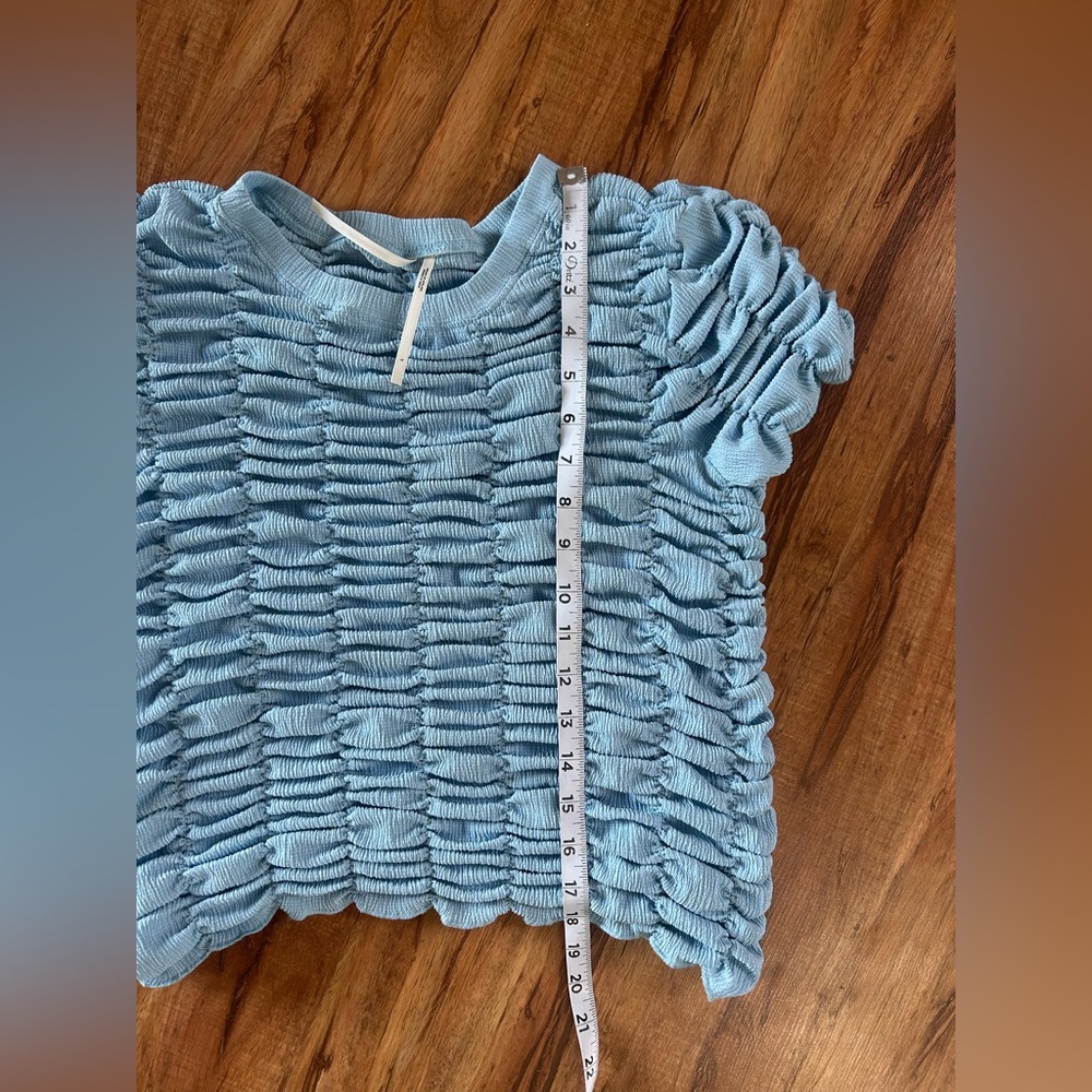 By Anthropologie Ruched Baby Tee Color Sky Women’s Size L - Picture 9 of 9